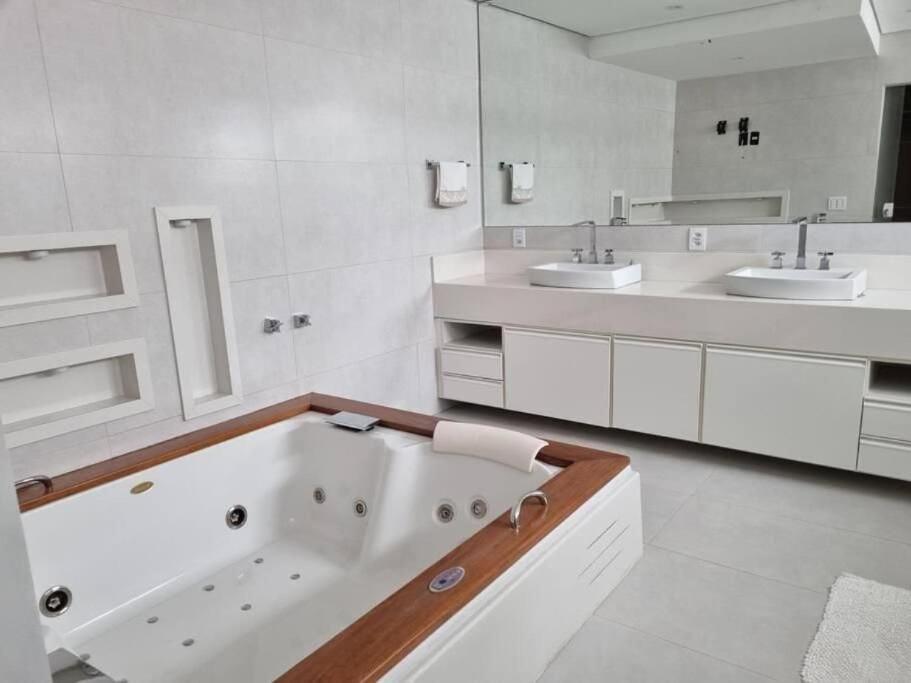Mansao Casa Blanca Em Sao Roque C/ 5 Vagas Garagem别墅 外观 照片